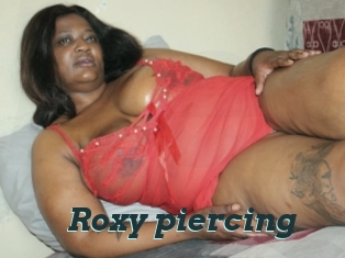 Roxy_piercing